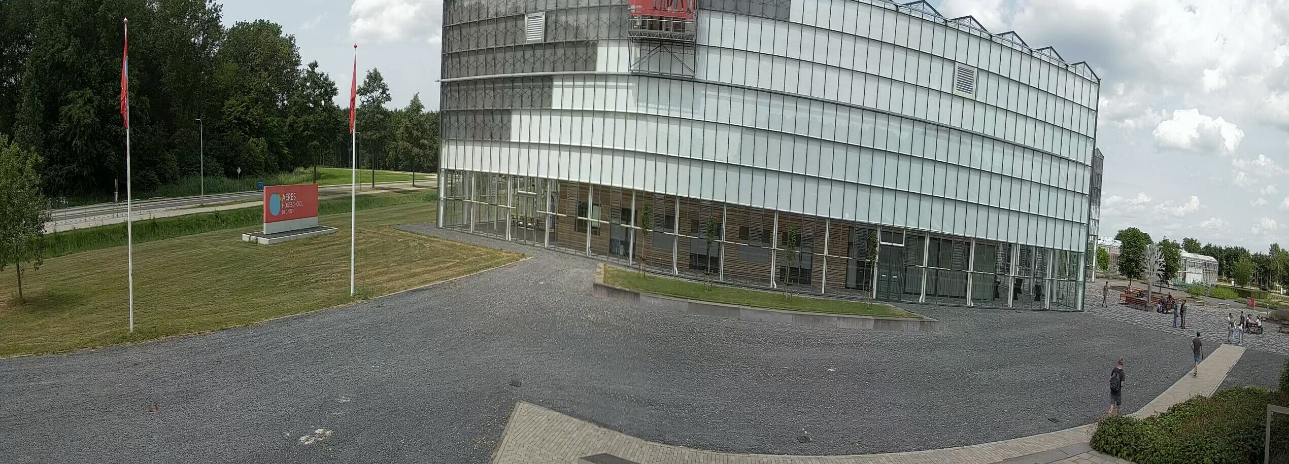 Breed panoramabeeld waarop een heel terrein in één strook te zien is