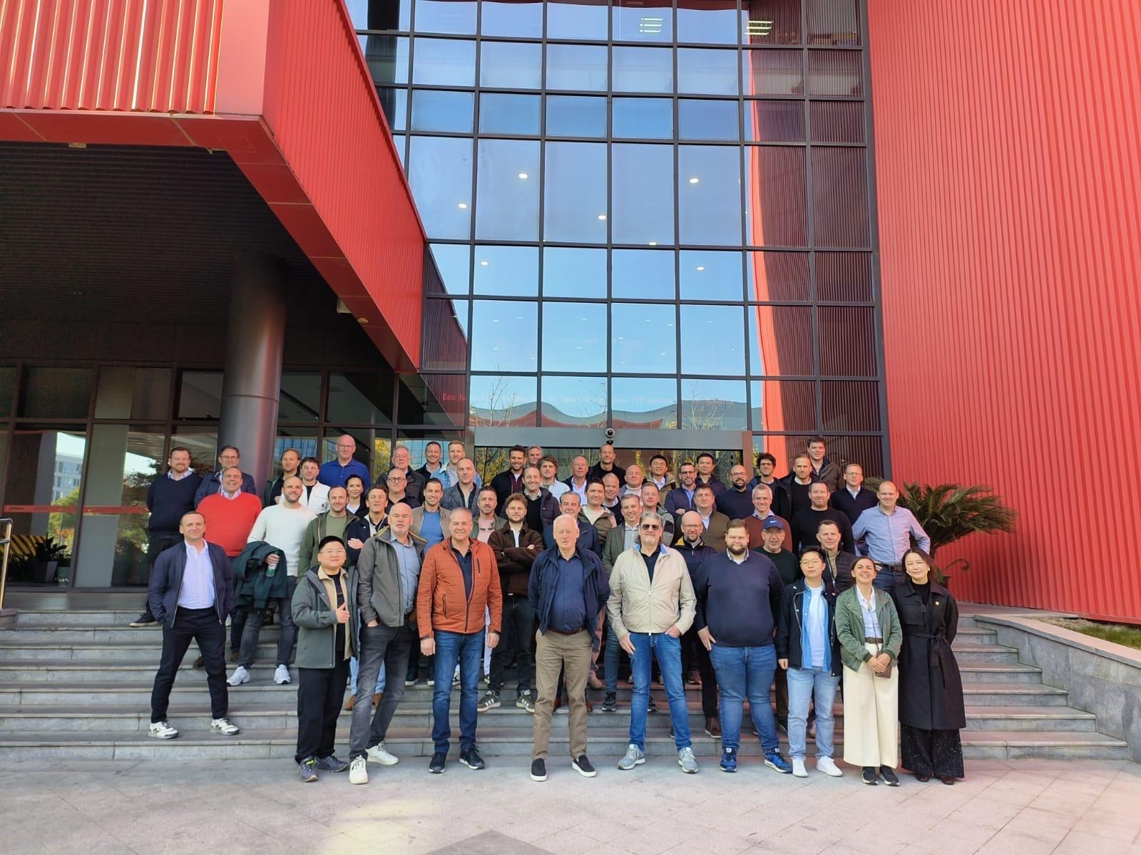 Ons team op bezoek in de Dahua-fabriek in China