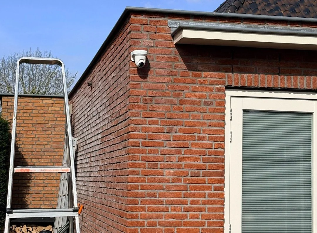 Alarmsysteem met camera bij een woning