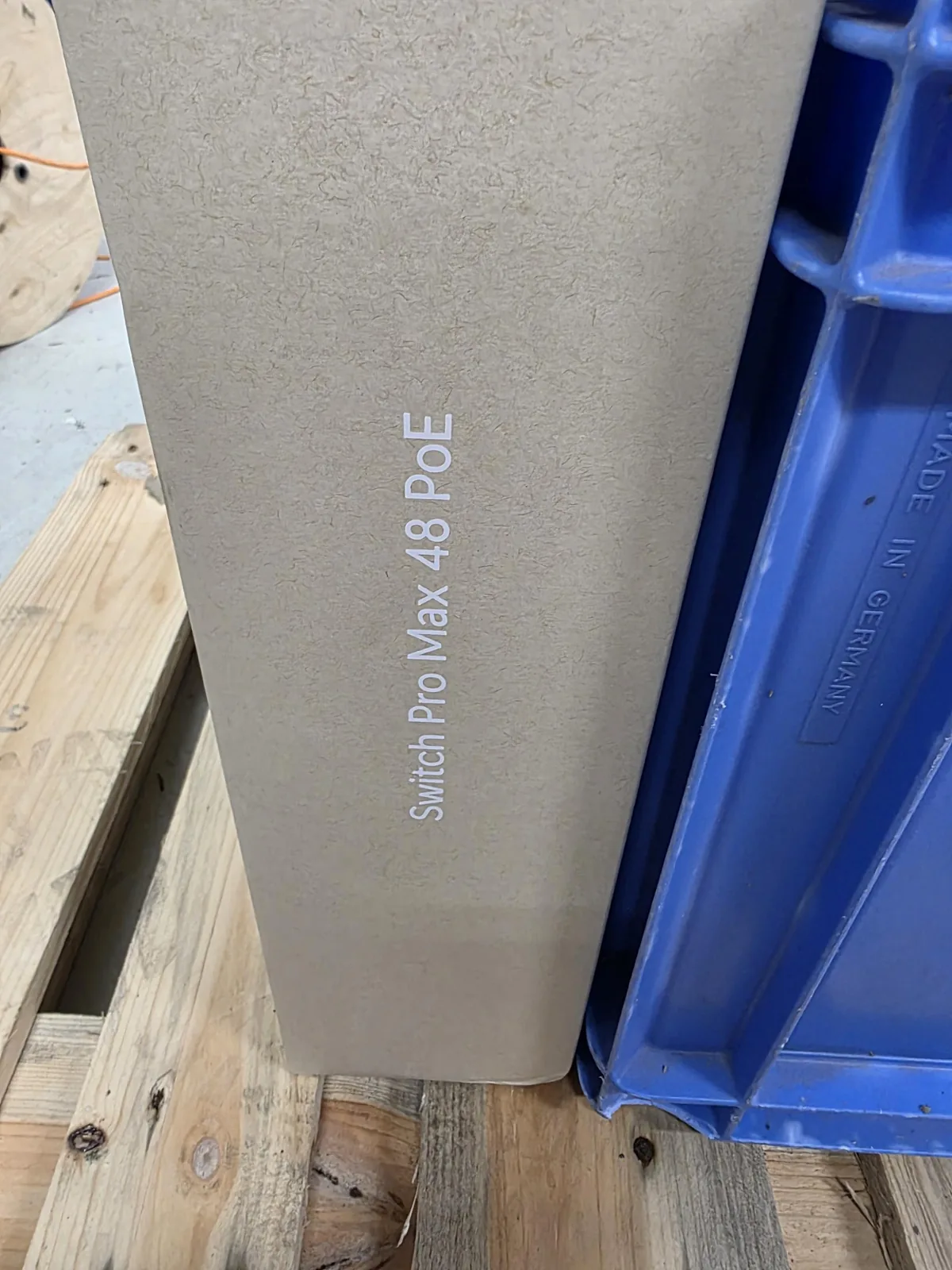 Doos van de UniFi Switch Pro Max 48 PoE